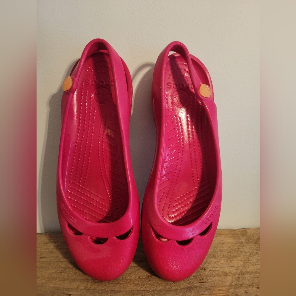 Womens Croc flats